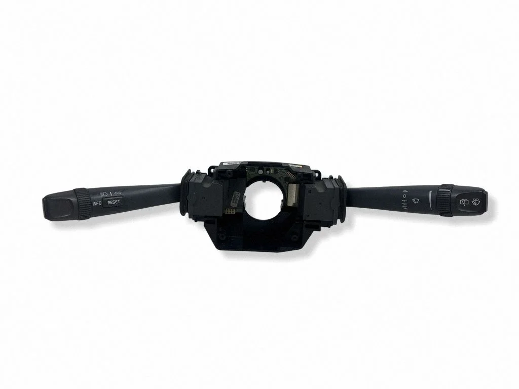 Wiper turn signal indicator stalk/switch 9452393