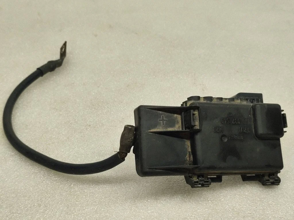 Plussjuhtmete ühendussõlm – Audi A3 S3 8L (1996-2003)