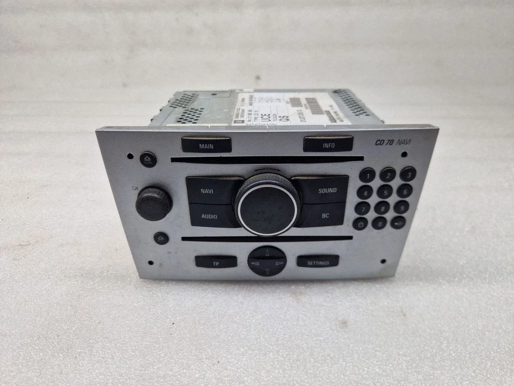 Radio/CD/DVD/GPS head unit – Opel Combo C (2001-2011)