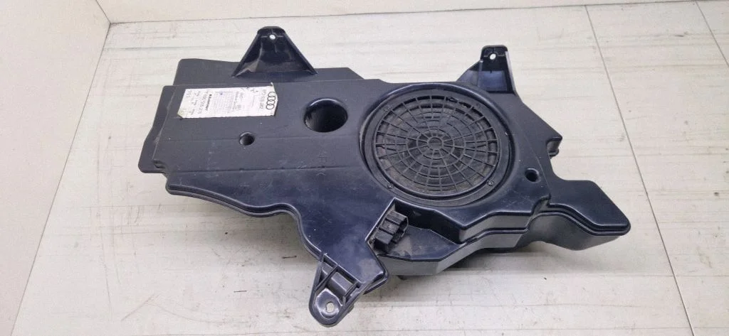 Subwoofer – Audi A3 S3 8P (2003-2012)