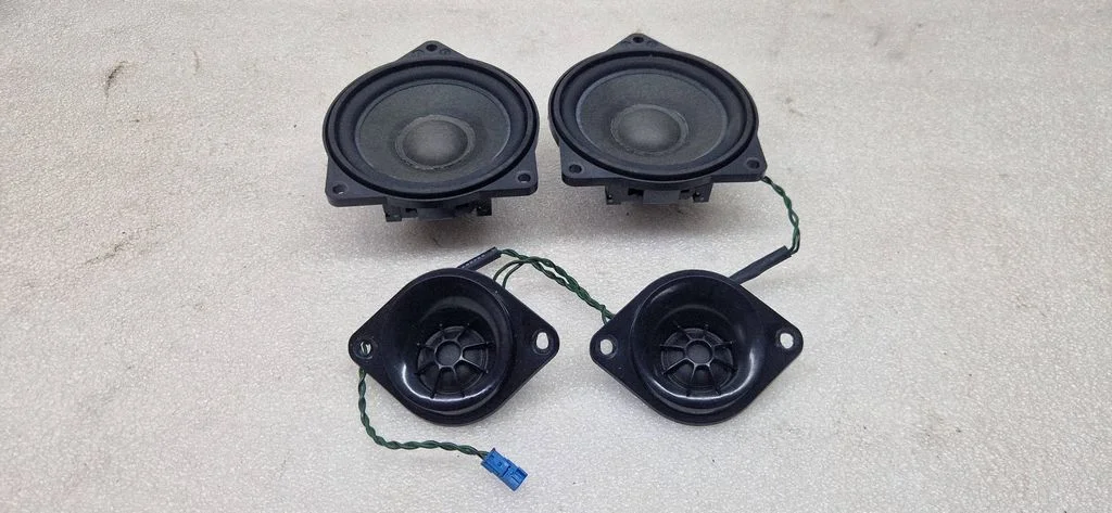Panel speaker 9169689