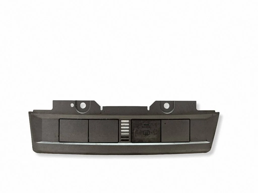Windscreen/window heater switch 4M5113D734BC