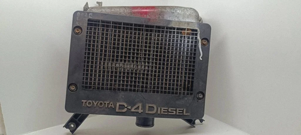 Väljalaskekollektor – Toyota RAV 4 (XA20) (2000-2005)