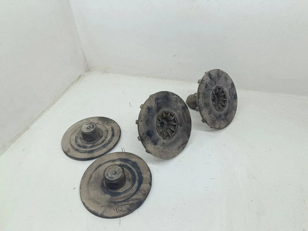Priekinis amortizatoriaus slopintuvas (atboinikas)