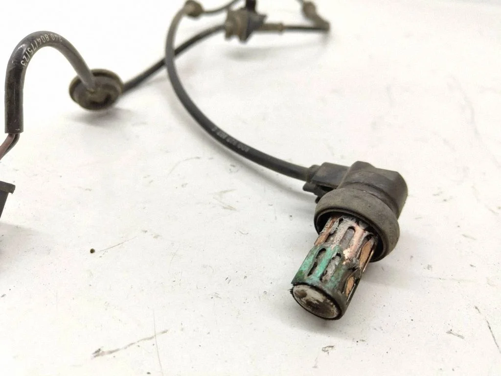 ABS rear brake sensor – Audi A4 S4 B5 8D (1999-2000)