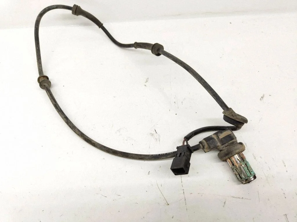 ABS rear brake sensor – Audi A4 S4 B5 8D (1999-2000)