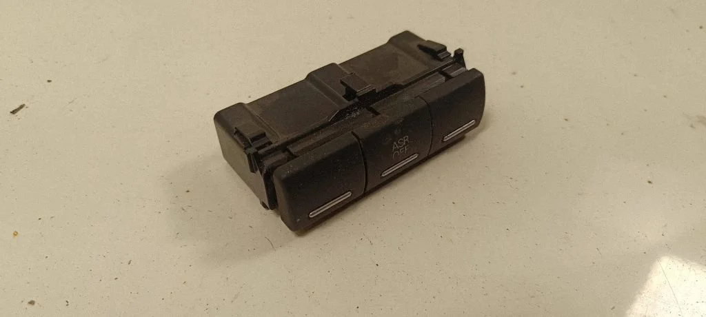 ESP (stabilumo sistemos) jungtukas