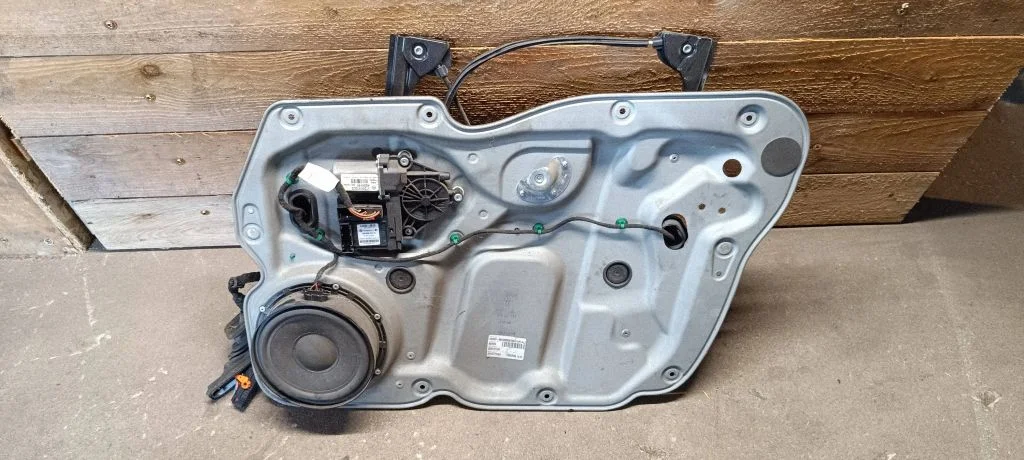 El. Lango pakėlimo mechanizmo komplektas