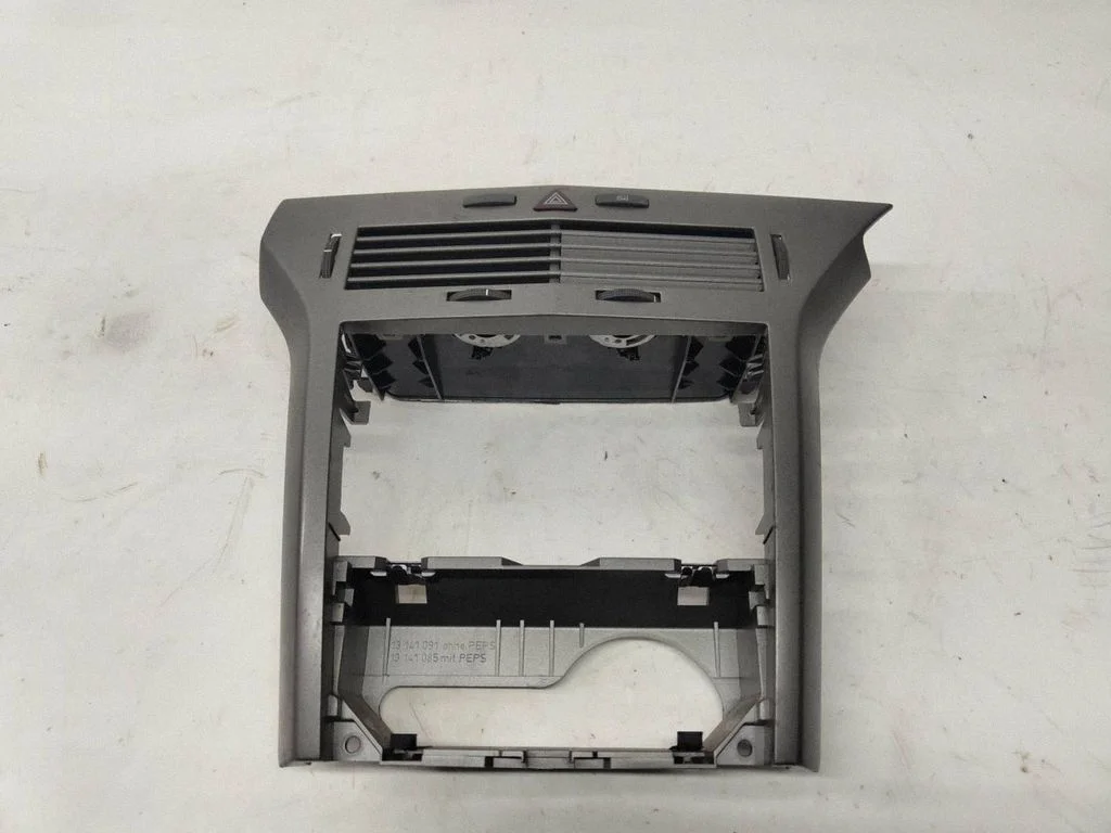 Panel trim – Opel Astra H (2004-2012)