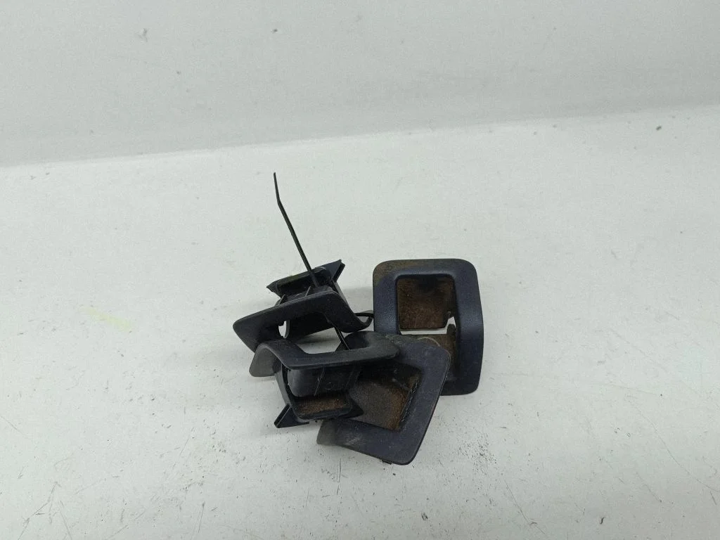 ISOFIX dangtelis