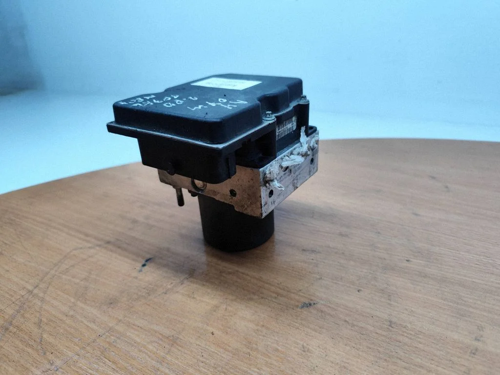 ABS-plokk – Audi A4 S4 B7 8E 8H (2005-2008)