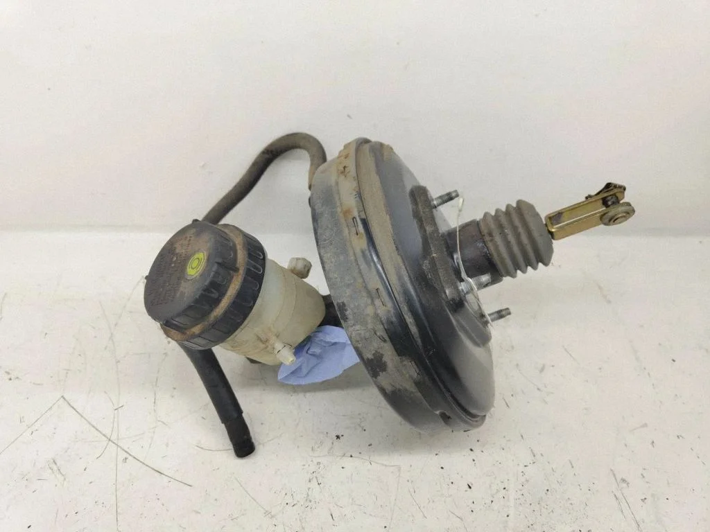 Brake booster – Volvo S40, V40 (1995-2004)