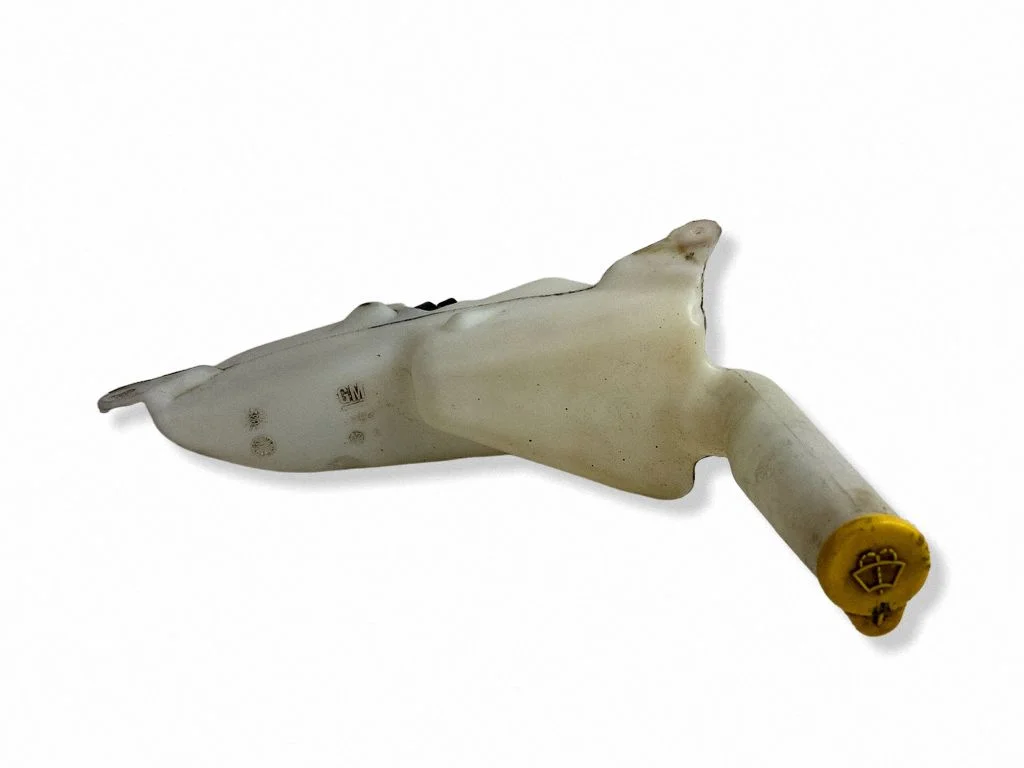 Windshield washer fluid reservoir/tank