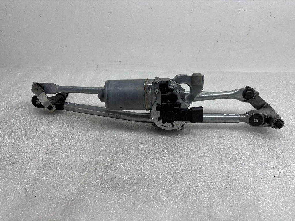 Front wiper linkage and motor – BMW X1 E84 (2009-2015)
