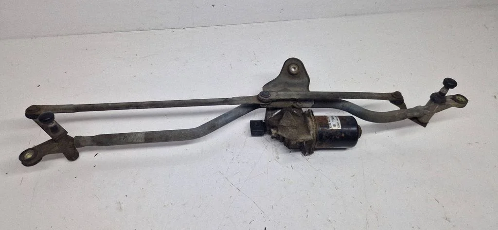 Mechanizm wycieraczek z silniczkiem 7E1955113