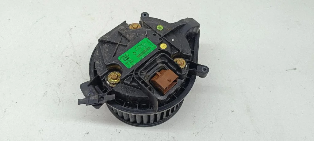 Heater fan/blower – Audi A4 S4 B6 8E 8H (2001-2005)