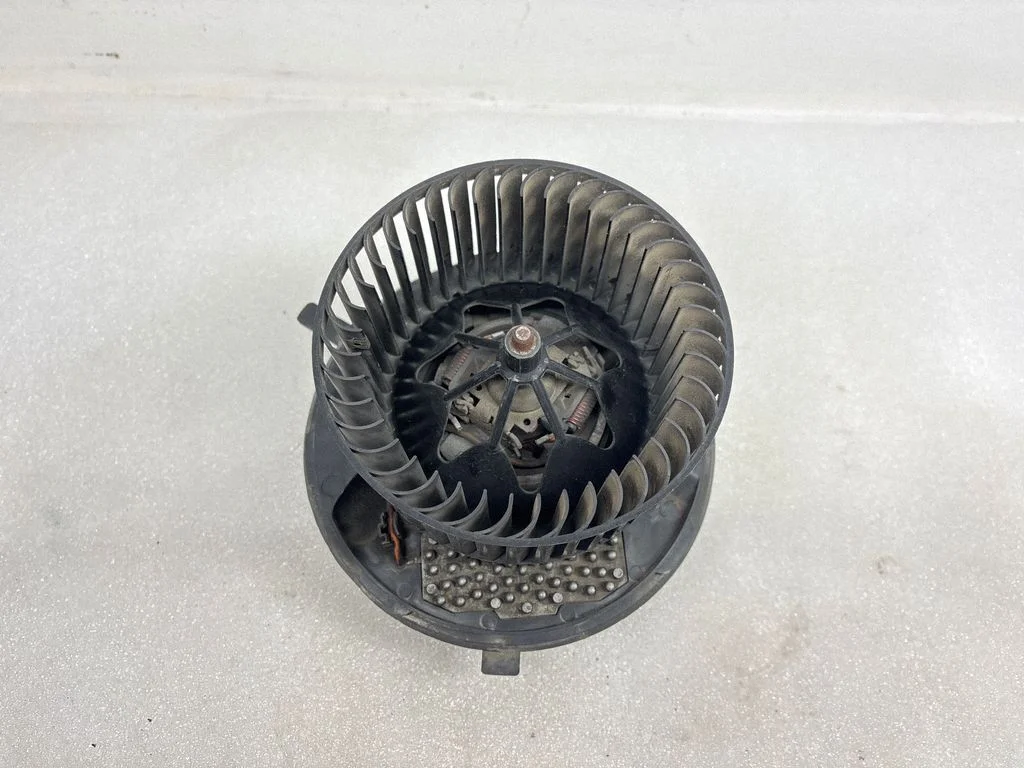 Heater fan/blower – Volkswagen Passat B6 (2005-2010)
