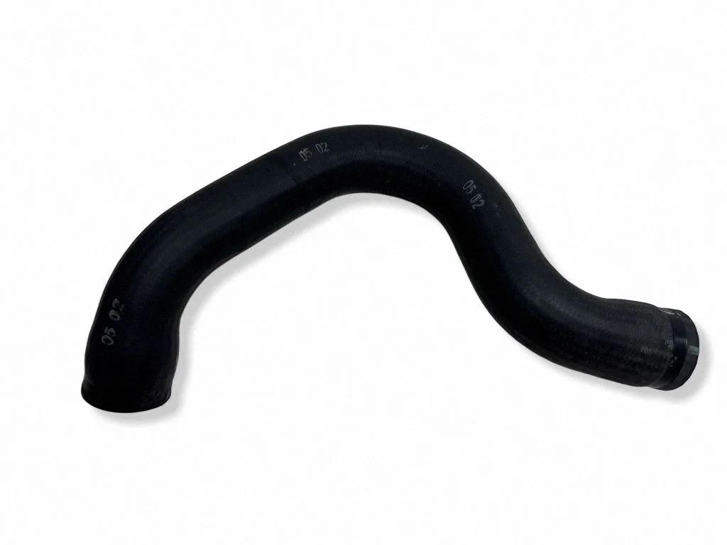Engine coolant pipe/hose