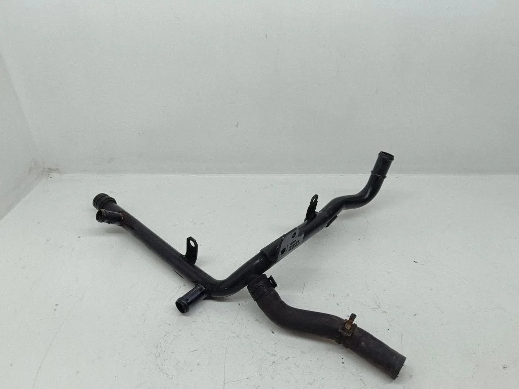 Engine coolant pipe/hose – Volkswagen Golf IV (1998-2005)