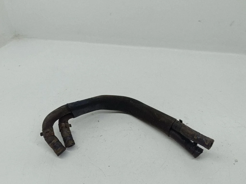 Engine coolant pipe/hose – Volkswagen Golf IV (1998-2005)