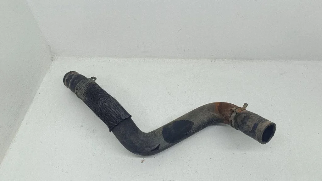 Engine coolant pipe/hose 38721p
