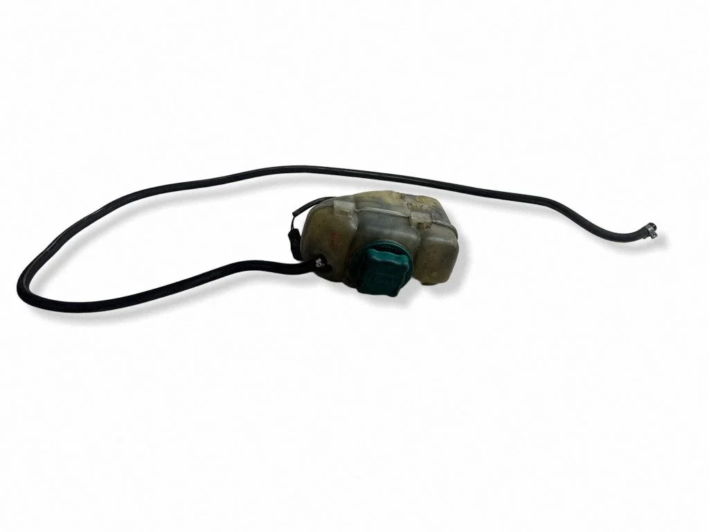 Coolant expansion tank/reservoir 8683455