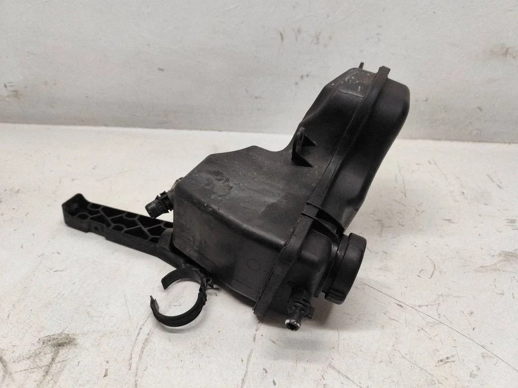Coolant expansion tank/reservoir 7785560