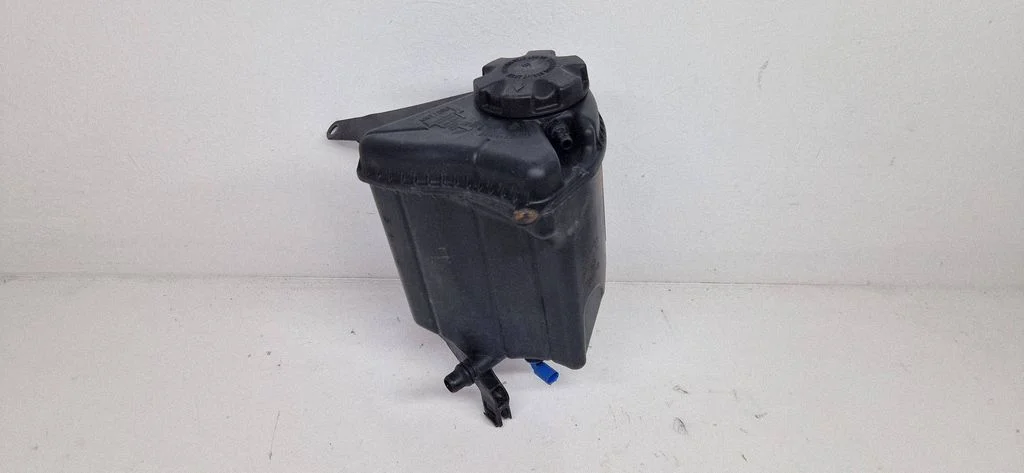 Coolant expansion tank/reservoir 7601949