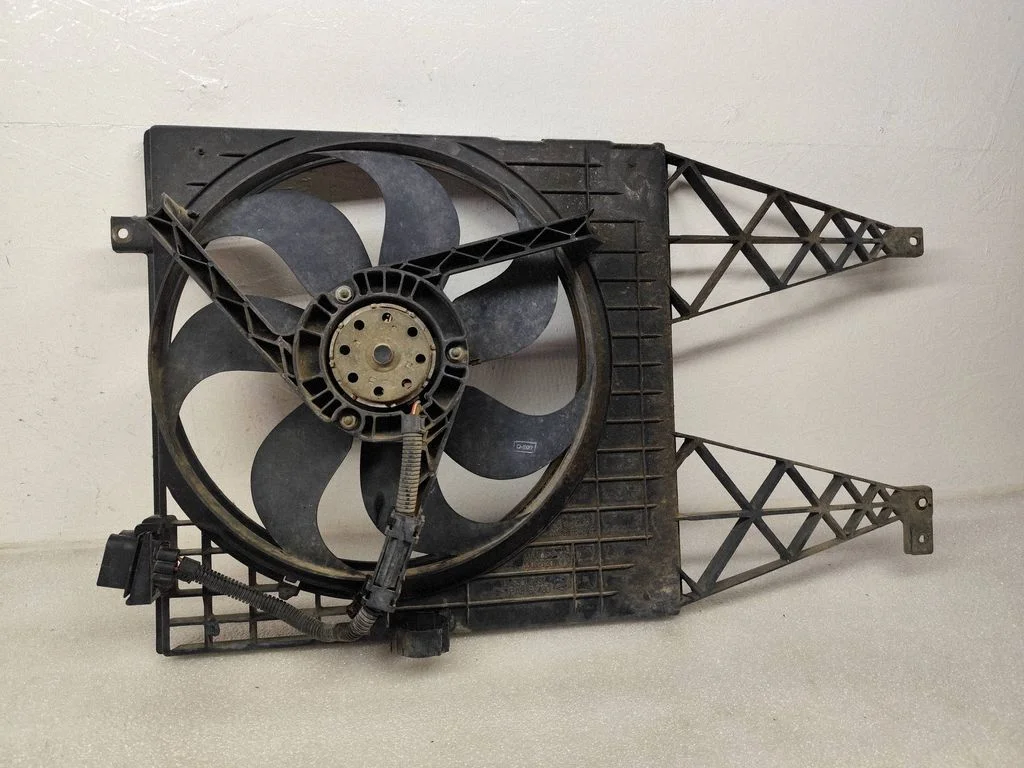 Electric radiator cooling fan 1J0121207