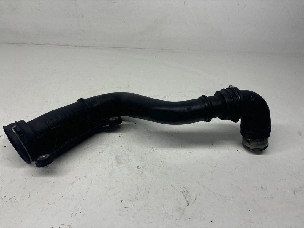Intercooler hose/pipe – Volkswagen Touran I (2003-2010)