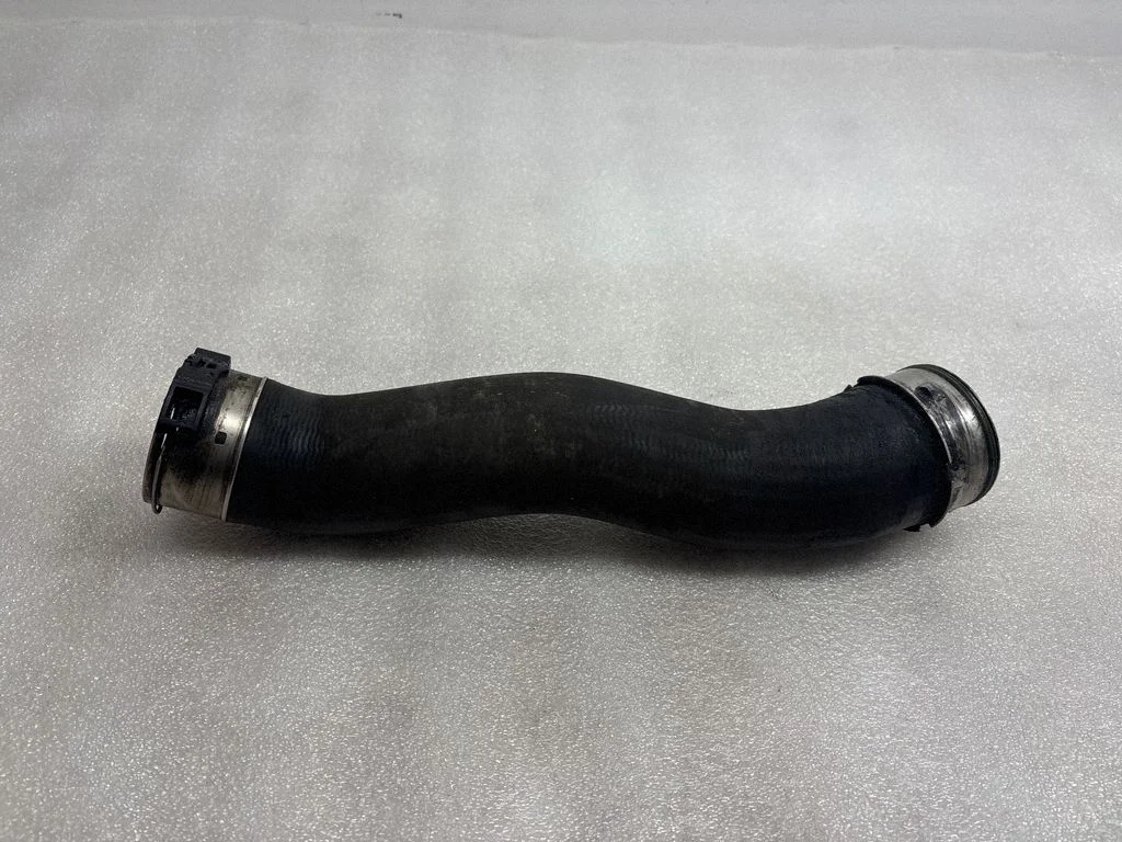 Vahejahuti voolik (-ud)/ toru (-d) – BMW X1 E84 (2009-2015)