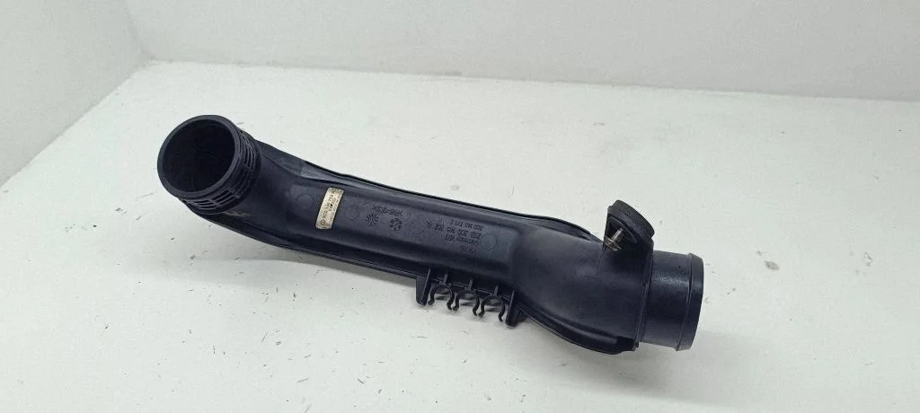 Starpdzesētāja šļūtene (-es)/ caurule (-es) – Volkswagen Passat B6 (2005-2010)