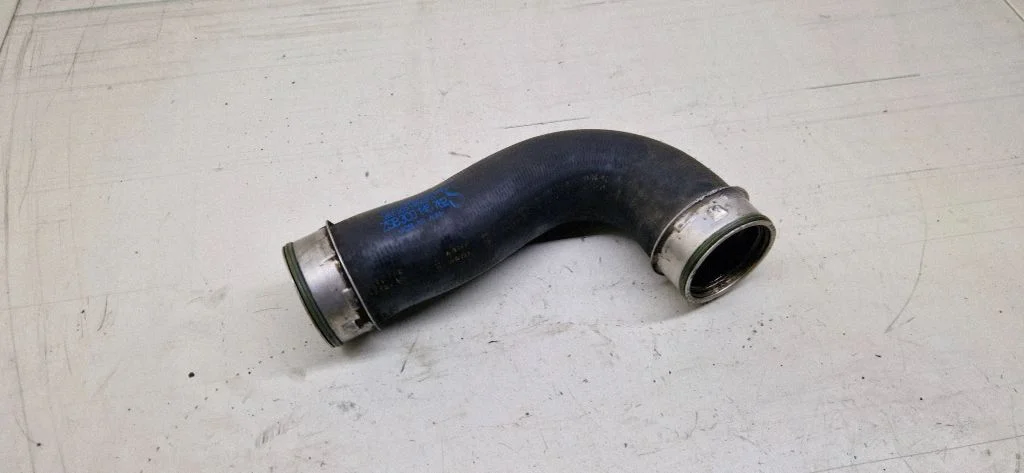 Intercooler hose/pipe 3C0145832D