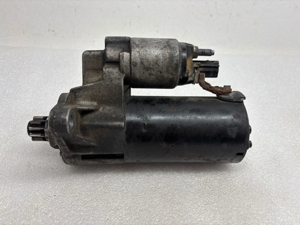 Starter 02E911023