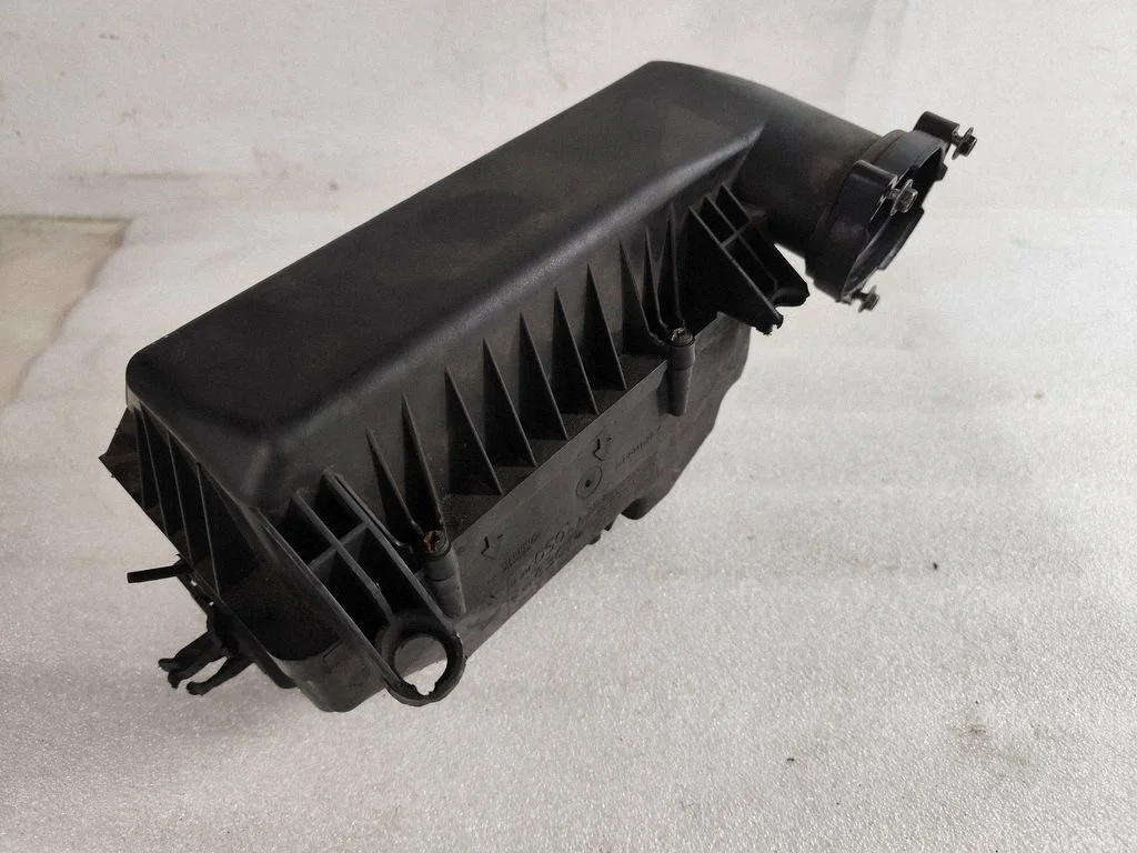 Air filter box