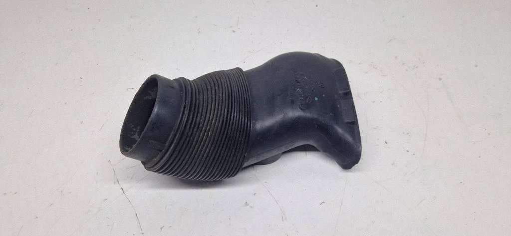 Air intake duct part – Volkswagen Transporter - Caravelle T5 (2003-2015)