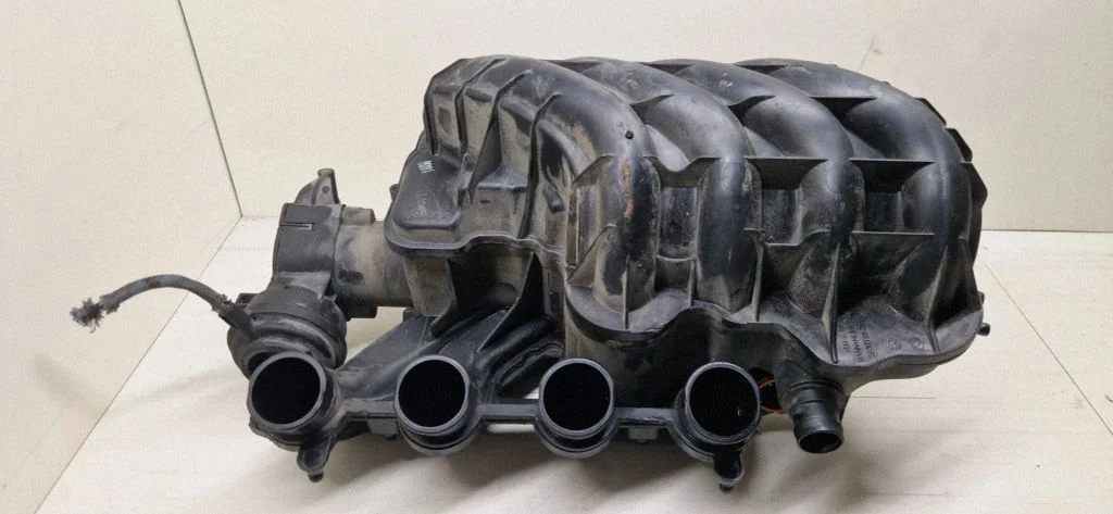 Sisselaskekollektor – Volkswagen Passat B6 (2005-2010)