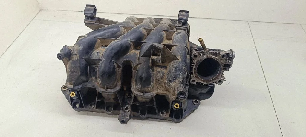 Intake manifold – Volkswagen Golf IV (1998-2005)
