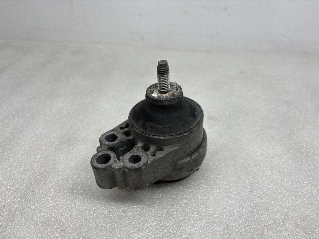 Dzinēja spilvens 98AB6038