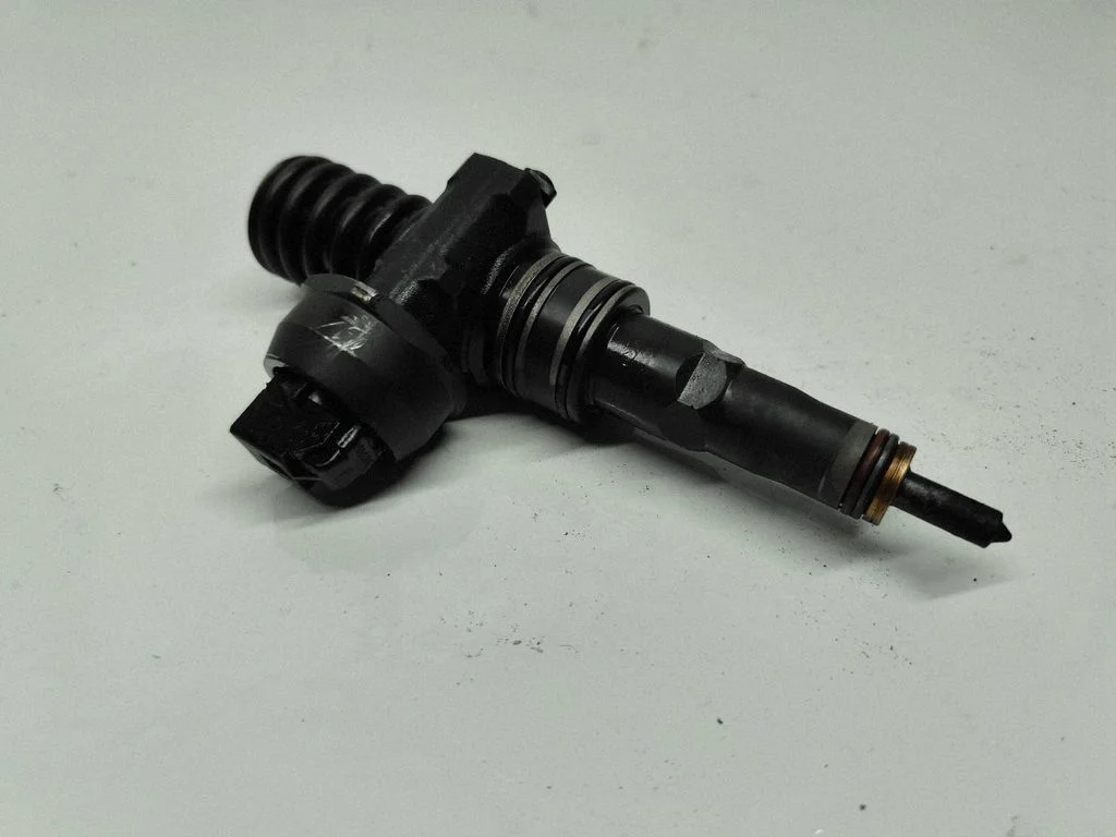 Fuel injector – Volkswagen Transporter - Caravelle T5 (2003-2015)