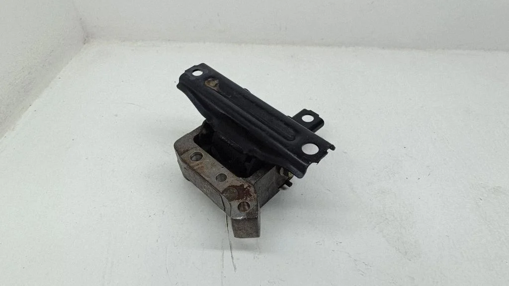 Engine mount bracket 489ag