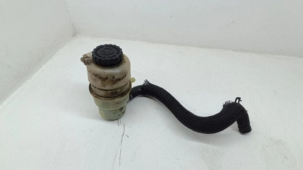 Power steering fluid tank/reservoir 05105338ab