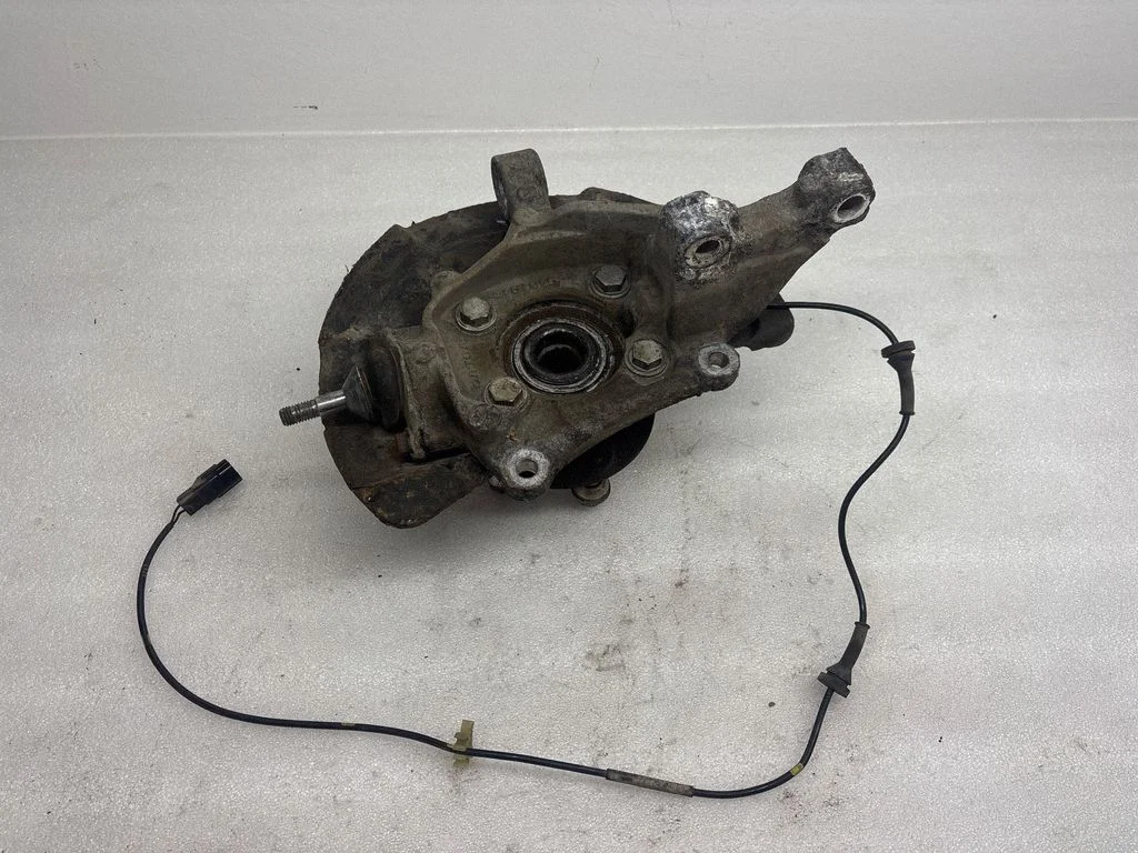 Front wheel hub spindle knuckle – Volvo S60 (2001-2004)