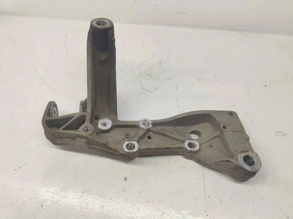 Wahacz przedni dolny – Volkswagen Golf Plus (2005-2013)