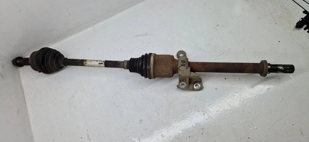 Front driveshaft A4155600015