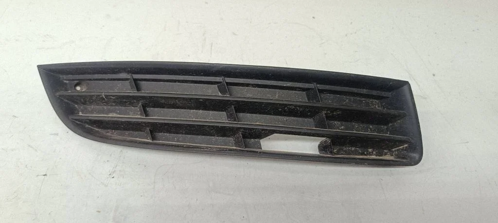 Esistange alumine võre (kolmeosaline) – Volkswagen Passat CC (2008-2016)