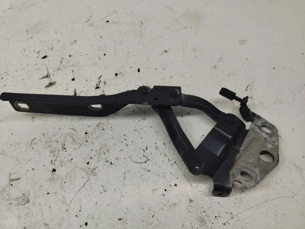 Mootorikapoti hinged – Volkswagen Passat B6 (2005-2010)
