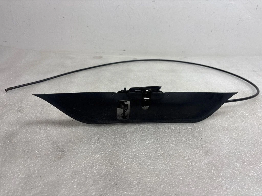 Motora pārsega slēdzene 3B0823603C
