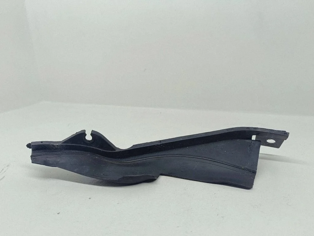 Wiper trim – Opel Insignia A (2008-2017)