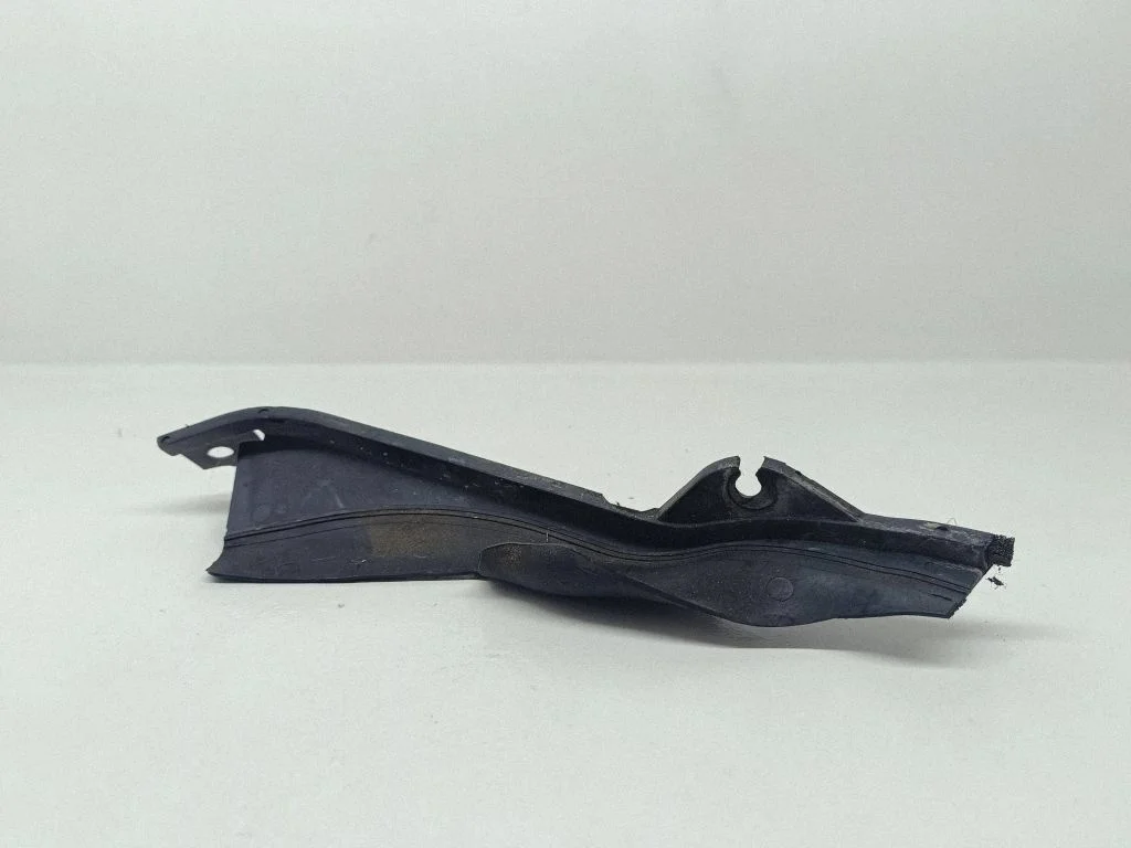 Wiper trim – Opel Insignia A (2008-2017)